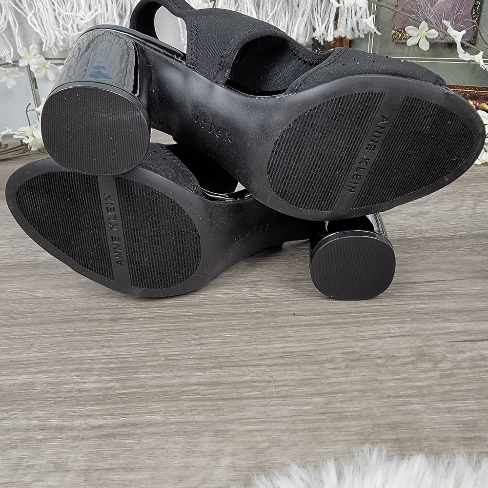 ANNE KLEIN Rebekah embellished Cylinder Heel Sandal - Picture 9 of 11